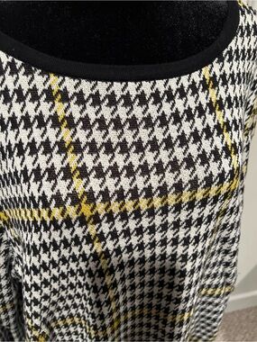 Ann Taylor Factory Black and White Houndstooth Skirt with Yellow Check Accent